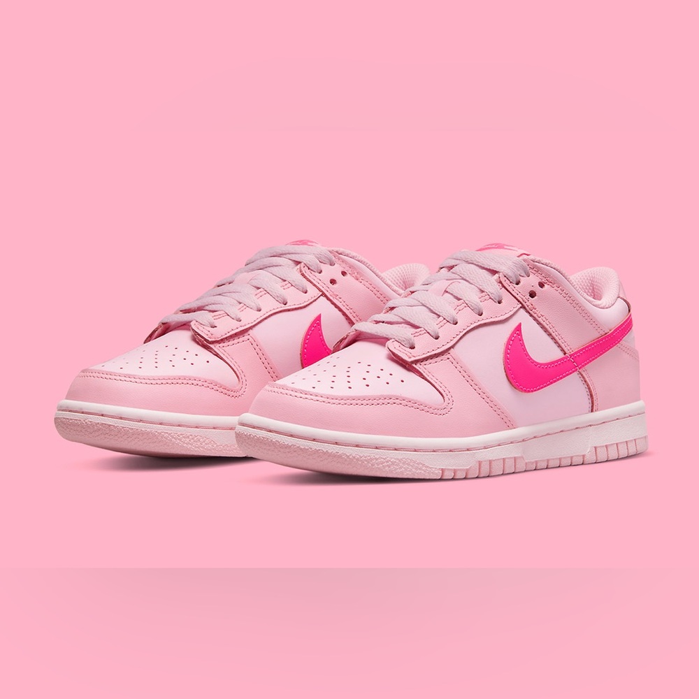 Triple Pink Nike Dunks